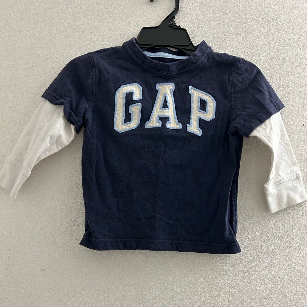 🌺 GAP Kids vintage Navy and White Long Sleeve Layered Shirt.